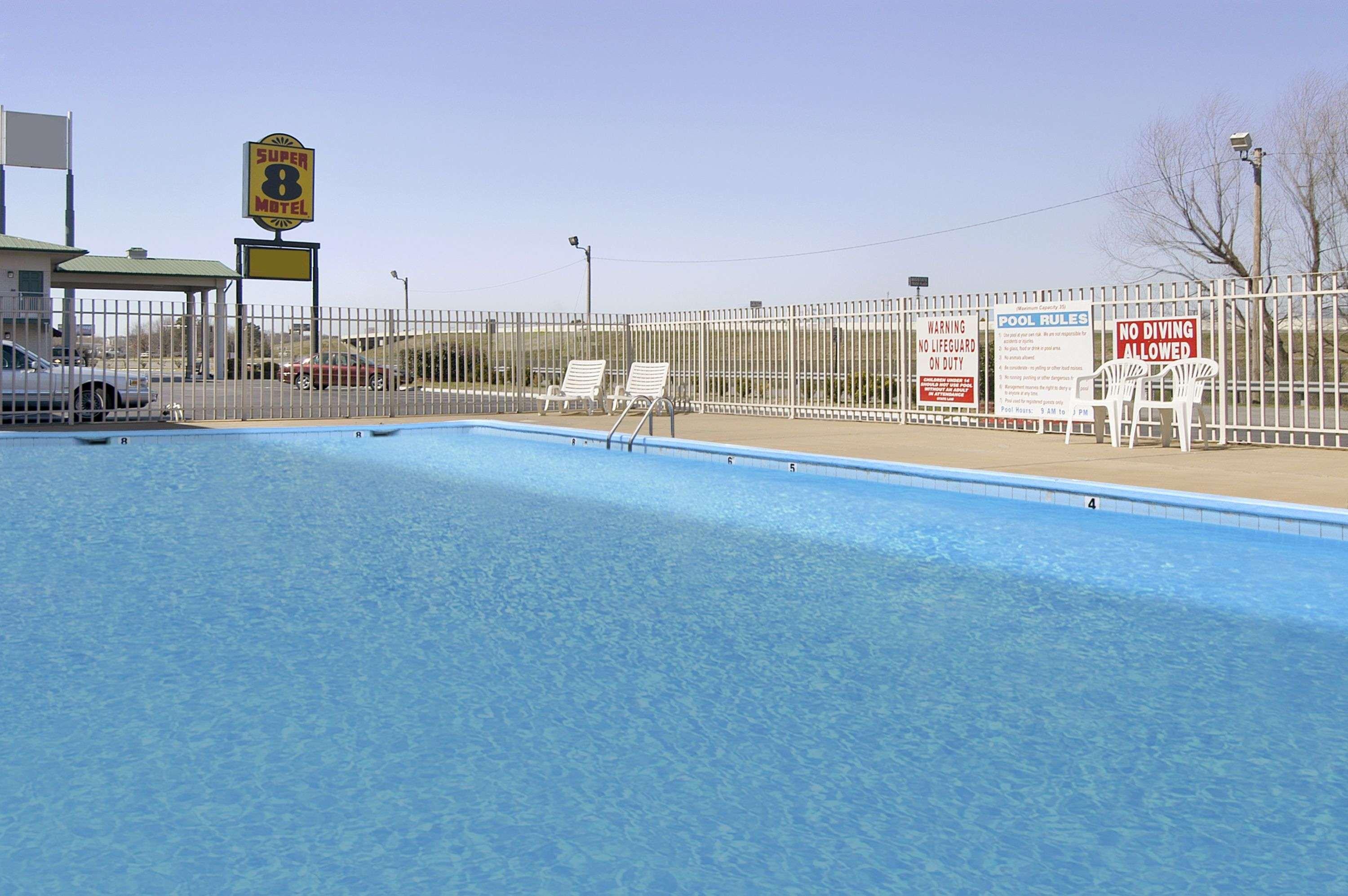 Super 8 By Wyndham Little Rock/North/Airport Hotell North Little Rock Bekvämligheter bild