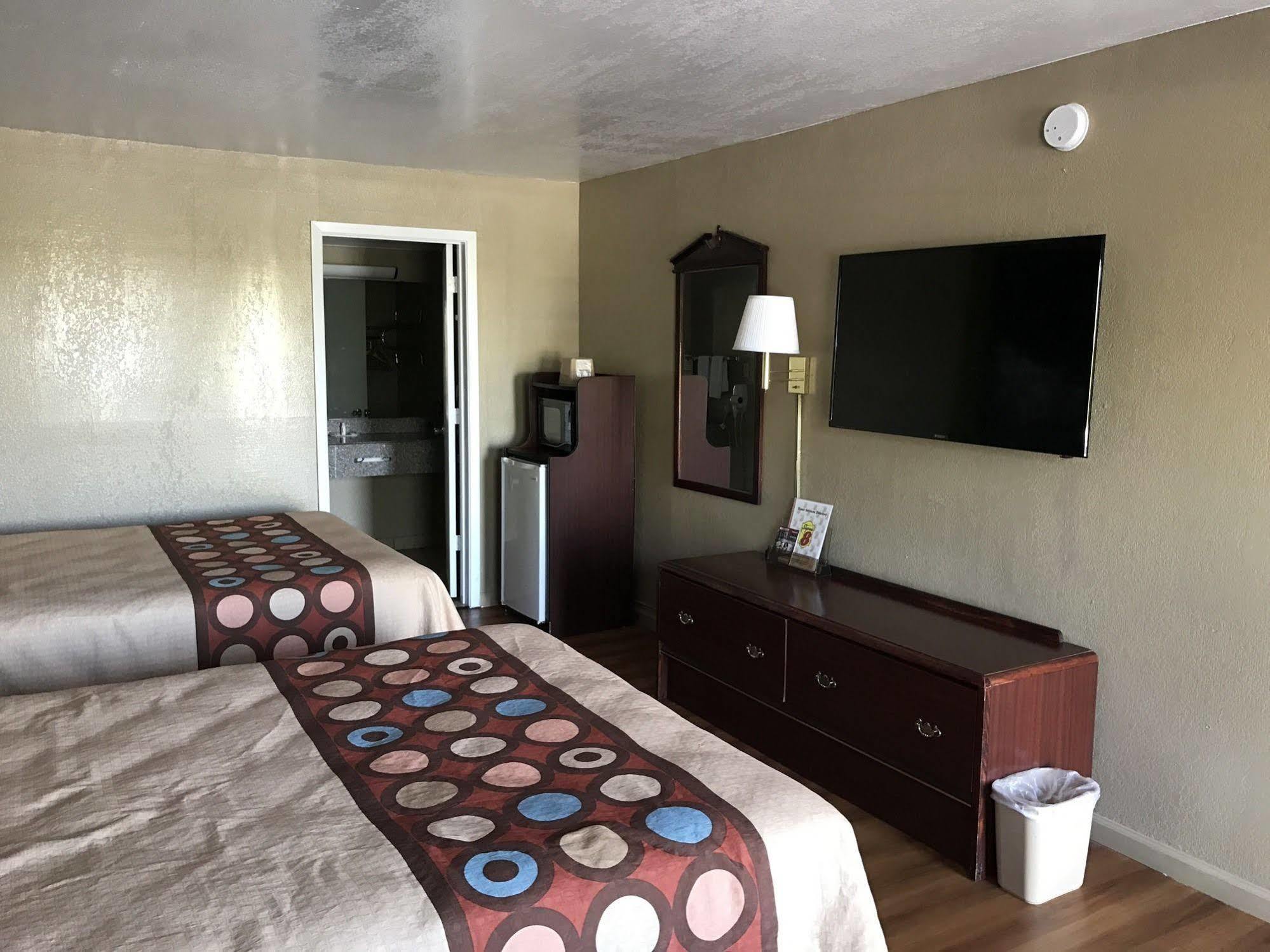 Super 8 By Wyndham Little Rock/North/Airport Hotell North Little Rock Exteriör bild
